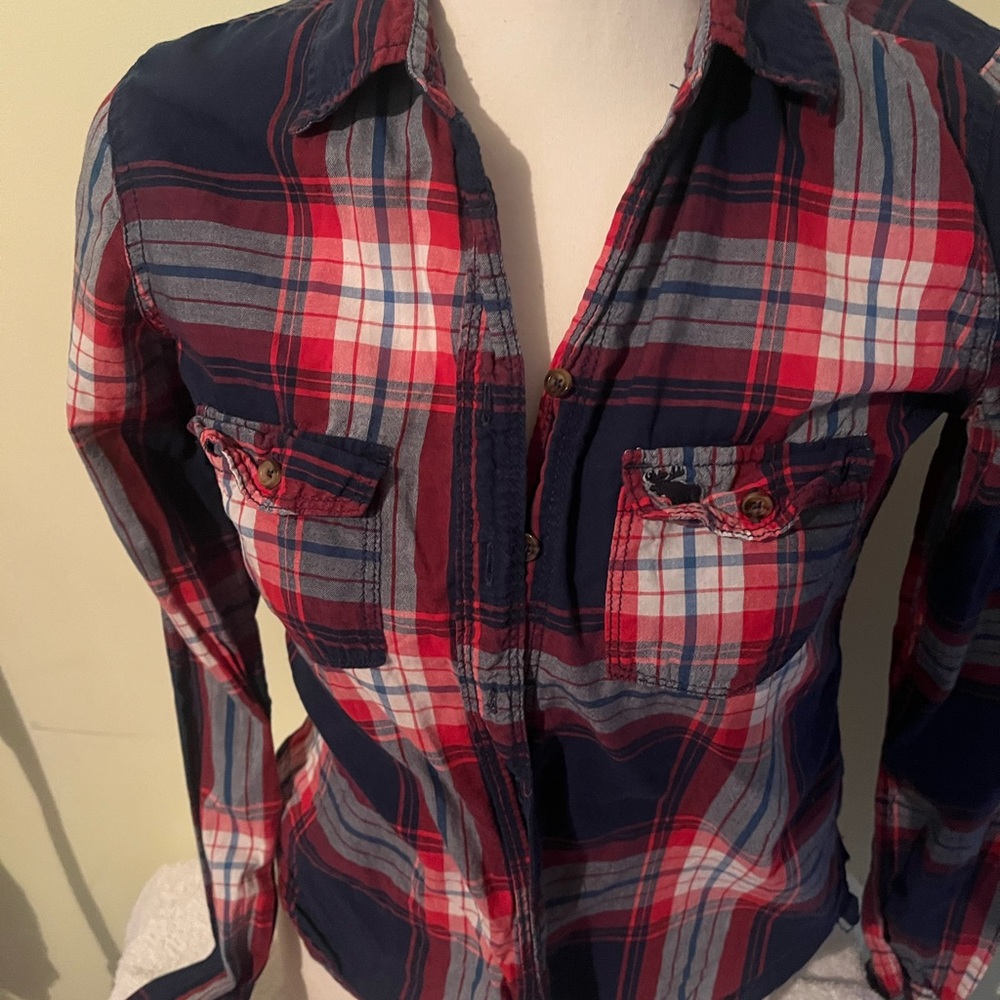 Abercrombie & Fitch Red and Navy Plaid Button-Up Shirt